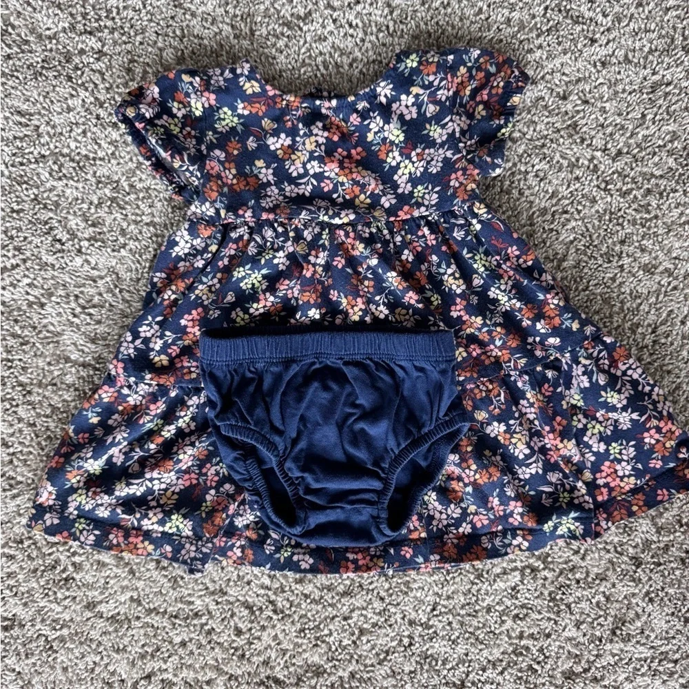 Carter’s Navy Floral Dress Short sleeve fall floral dress – Size 12 Months